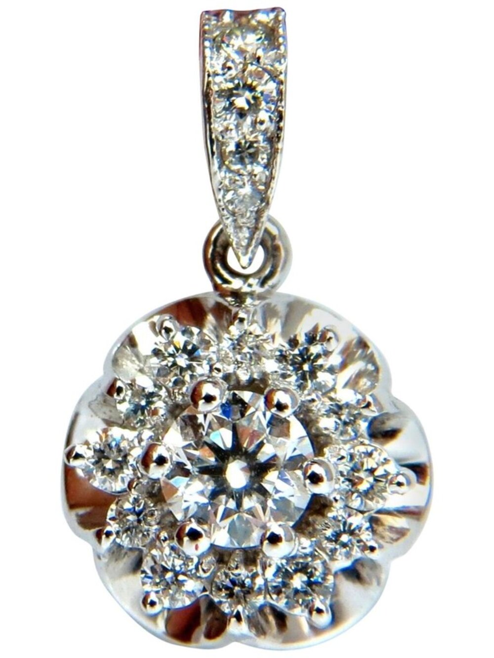 1.01CT NATURAL DIAMONDS CLUSTER RAISED CLOVER PENDANT 14KT G/VS*